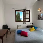 5-bedroom With Pool And Sunny Garden Villa *