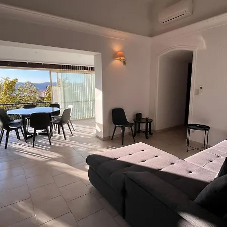 Villa 5-bedroom With Pool And Sunny Garden