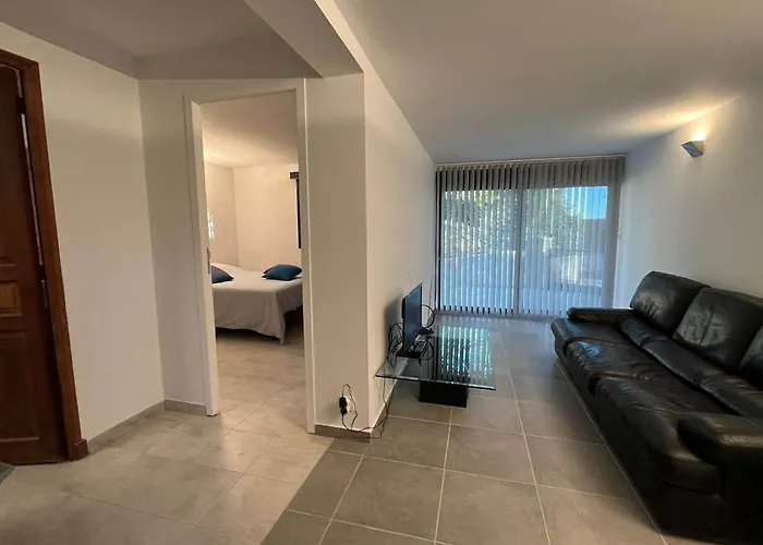 5-bedroom With Pool And Sunny Garden * Saint-Raphael (Var)